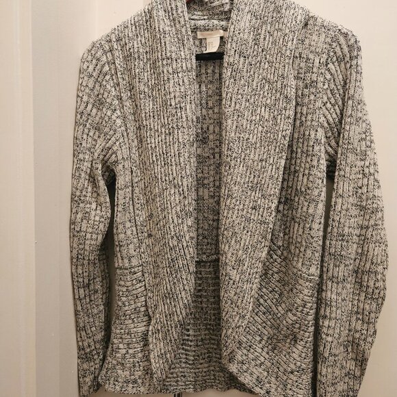 Cardigan - Picture 3 of 5